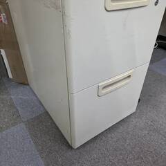 オフィスデスク（スチール）事務用平机（W1200×D700×H700）1台～6台の画像