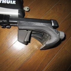 ◎ＴＨＵＬＥ（ルーフレールタイプ）取付けキッド「757」+バー他（中古）の画像