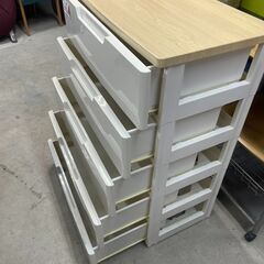 リサイクルショップどりーむ天保山店　No4461 ５段プラチェスト　衣類収納　木天板付きで便利♪　意外に定価は高いです❕　の画像