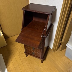 アンティーク家具 キャビネット、電話台の画像