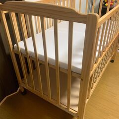 ベビーベッド　　できるだけ組み立てた状態で引き取って頂きたい。の画像