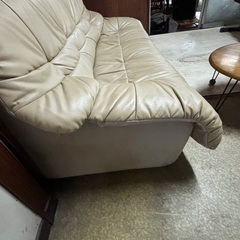 中古のソファになります、の画像