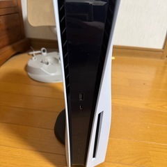 【今月まで出品】PS5 ディスクドライブ版 本体＋コントローラー＋ケーブル【動作確認済み】の画像
