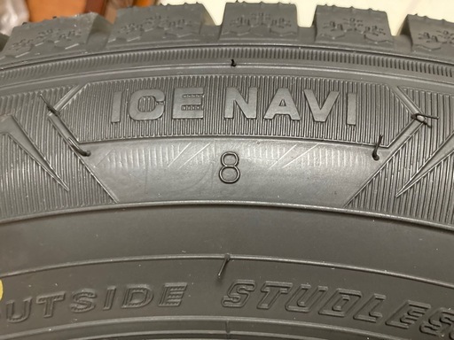 スタッドレスタイヤ+ホイールx4 175/65/R15  2022年製 グッドイヤー  アイスナビ8　ナット付