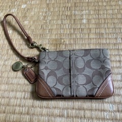 coachポーチの画像