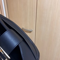 【ほぼ未使用】ブラックハンドバッグの画像