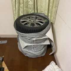 　Dunlopスタッドレスタイヤ165／55r15の画像