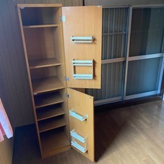 扉付き収納棚（茶色）木製
の画像
