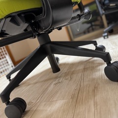 Steelcase Let’s B の仕事用チェアお譲りいたしますの画像