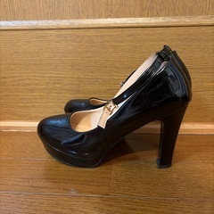 10センチヒールパンプス👠
の画像