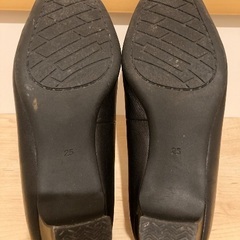 お話中！ＲＥＧＡＬ（ＦＡＵＶＥ） パンプス　２５ｃｍの画像