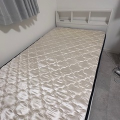 シングルベット　フレーム　マットレスの画像