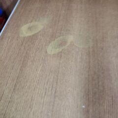 机と椅子セットの画像