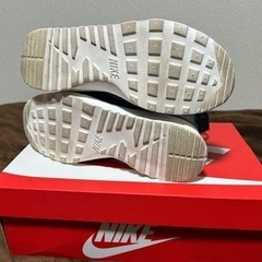 ナイキ エアマックス シア MID【3,500円】取引中の画像
