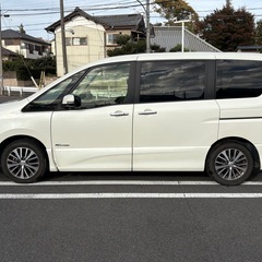 日産 セレナ ハイウェイスター S-HYBRID（平成26年） の画像