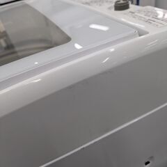 【サイズも値段もちょうどいい】7kg 全自動洗濯機 AQUA アクア AQW-V7M 2022年製 風呂水給水ホース付き：ホワイトの画像