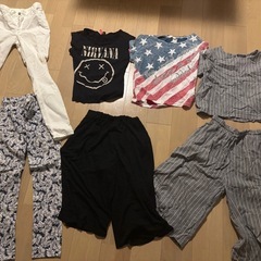 レディース　衣類　服　まとめてお譲りいたします　H&M NICOLE デニム　ズボン　セットアップ　Tシャツ　の画像