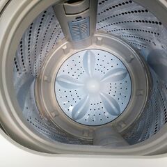 京都市内方面配達設置無料 ハイセンス 全自動洗濯機 5.5kg 2023年製 HW-55E2W ガラス蓋 パワフル洗浄 JS04の画像