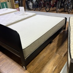 セミダブルベッドの画像