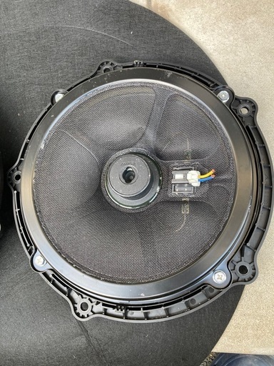 スカイライン　左フロントスピーカー