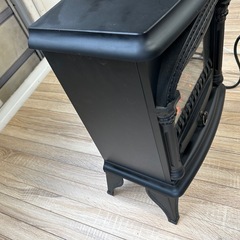 ③暖炉型ファンヒーターの画像