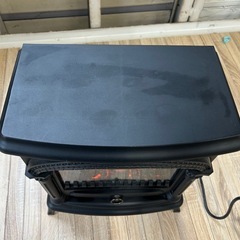 ③暖炉型ファンヒーターの画像