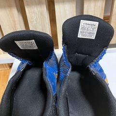 アシックススニーカー23cmの画像