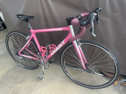 GIANT  SCR  レアなピンク