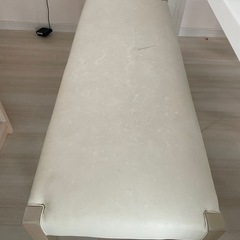 ダイニングテーブルの画像