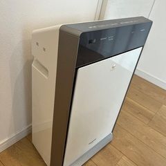Panasonic 加湿空気清浄機 FV-XJ70の画像