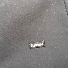 supremeの画像