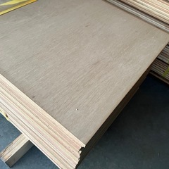 【早い者勝ち・処分品】ラワン合板　1300×15×340mm！在庫30枚の画像