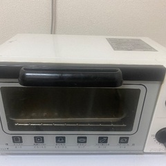 炊飯器とオーブントースターの画像