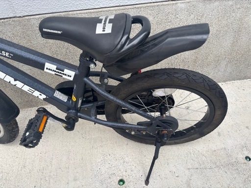 【お取引中】
★美品★HUMMERキッズ自転車16インチ取外し可補助輪付