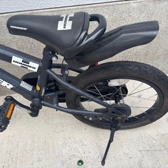 【お取引中】
★美品★HUMMERキッズ自転車16インチ取外し可補助輪付の画像
