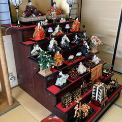 7段飾りひな人形の画像