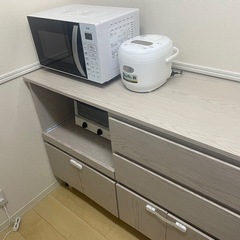 【11/28.29引渡し希望】カップボード　食器棚の画像