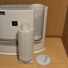 SHARP 加湿セラミックファンヒーター HX-A120-Aの画像