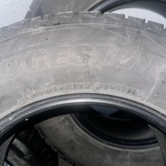 スタッドレスタイヤの画像