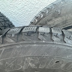 スタッドレスタイヤの画像