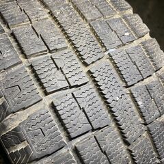 スタッドレスタイヤの画像