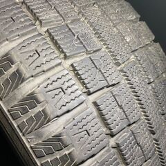 スタッドレスタイヤの画像