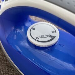 2022年製■アイリスオーヤマ スチームアイロン SIR-01-A ブルー IRIS OHYAMA アイロン ドライアイロンの画像