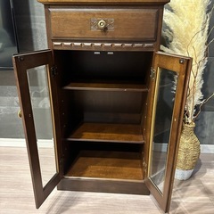 アンティーク ヴィンテージ　レトロ　
木製 キャビネット サイドボードの画像