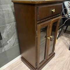 アンティーク ヴィンテージ　レトロ　
木製 キャビネット サイドボードの画像