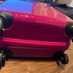 スーツケースの画像