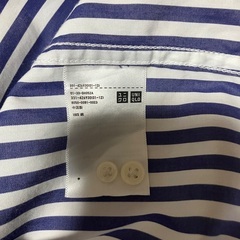 ユニクロシャツの画像