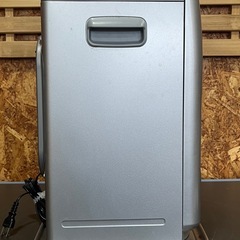 石油ファンヒーター FW-32B3 シルバーの画像