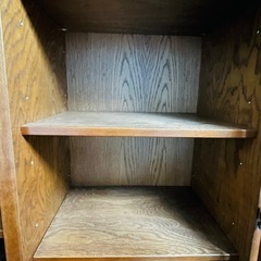 本棚 収納 キャビネット ガラス戸の画像