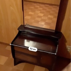 【無料 12/27-31引き渡し】鏡台の画像